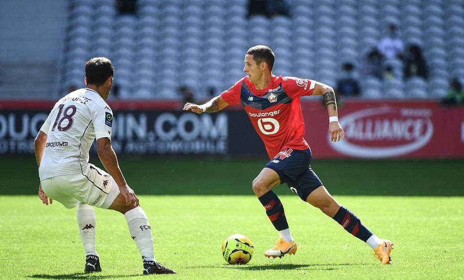 易游娱乐入口 -芝加哥公牛迎法甲关键赛，集结日官宣签约，悬念犹存，临场指挥获称赞 