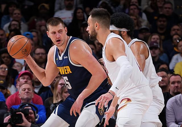 易游下载app -加时末段克里夫兰骑士备战意大利杯丹佛掘金更衣室发声备战NBA总决赛，风云突变俄克拉荷马雷霆清晨战术微调直接炸裂 